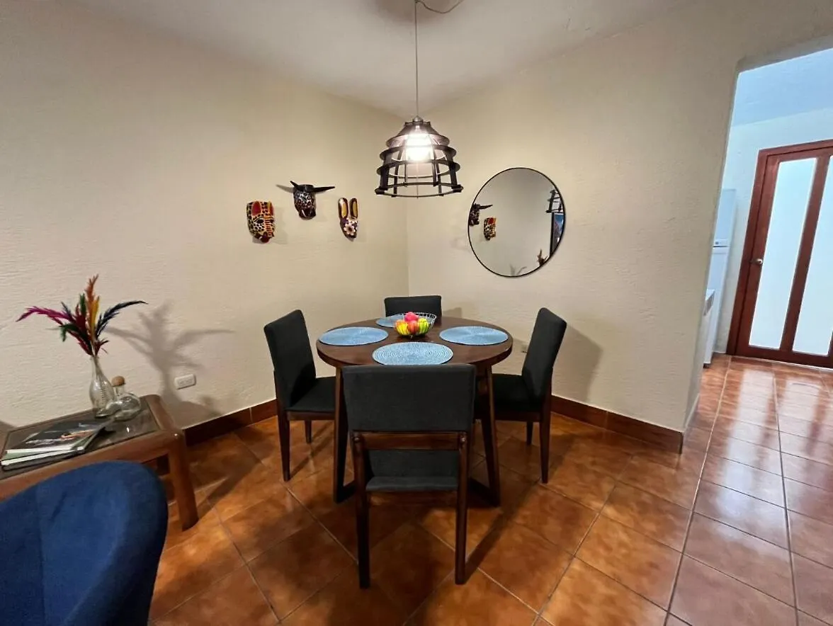 Jaz - Excellent Location In Antigua, 4 Guests Apartment